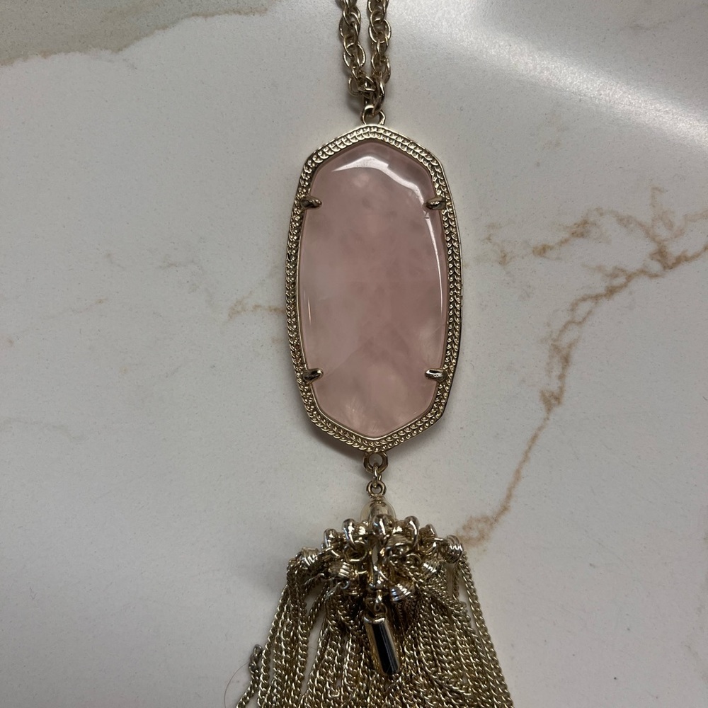 Kendra Scott "Rayne" Pendant Necklace - Gold and Rose Quartz